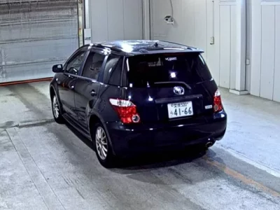 Toyota IST