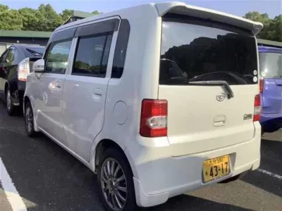 Daihatsu MOVE CONTE