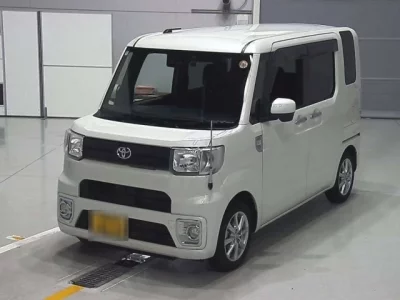 Toyota PIXIS MEGA