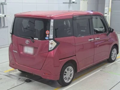 Toyota TANK