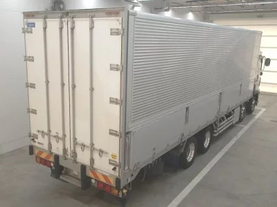Isuzu TRUCK