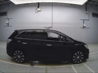 Toyota MARK X ZIO