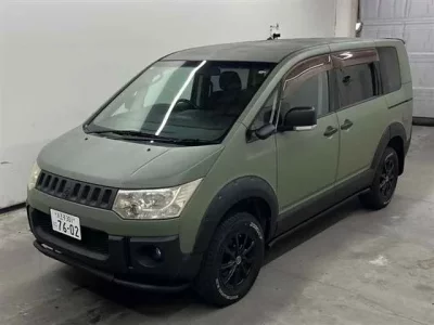 Mitsubishi DELICA D5