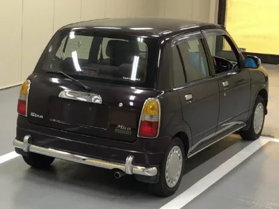 Daihatsu MIRA