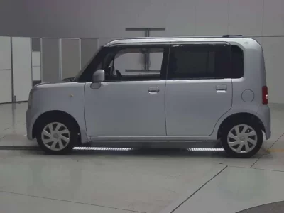 Toyota PIXIS SPACE