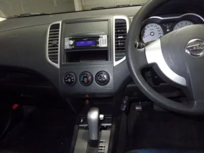 Nissan WINGROAD