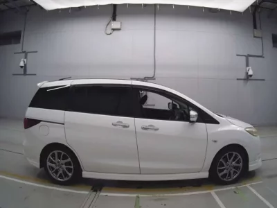 Nissan LAFESTA