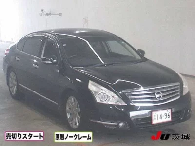 Nissan TEANA