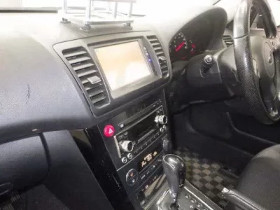 Subaru LEGACY B4
