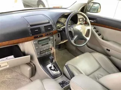 Toyota AVENSIS SEDAN