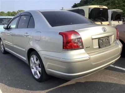 Toyota AVENSIS SEDAN