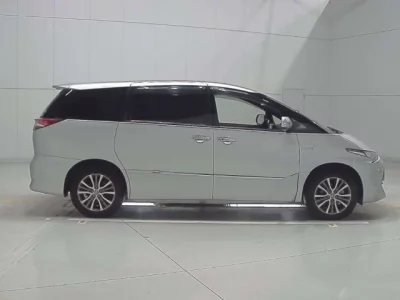 Toyota ESTIMA HYBRID