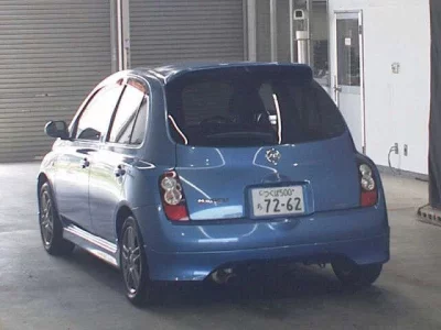 Nissan MARCH