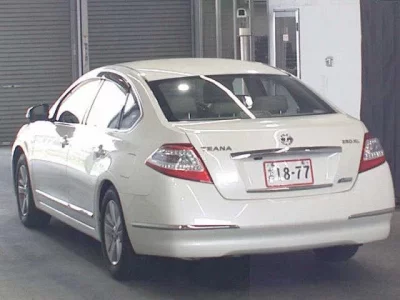 Nissan TEANA