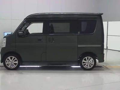 Nissan CLIPPER RIO