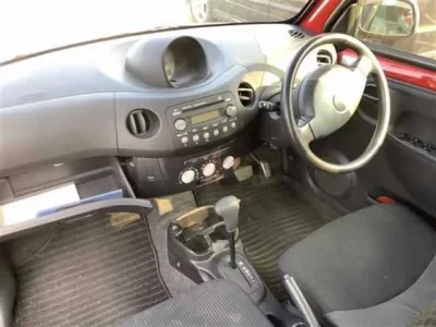 Daihatsu Esse
