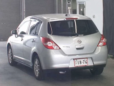Nissan TIIDA