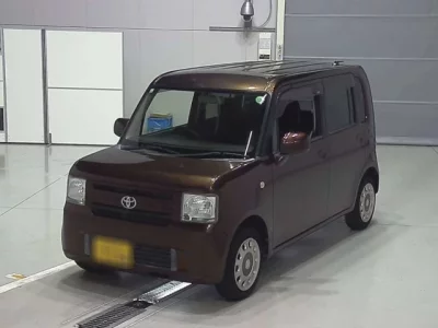 Toyota PIXIS SPACE