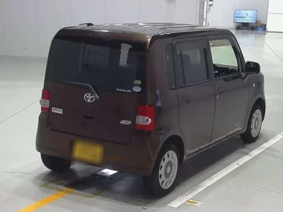 Toyota PIXIS SPACE