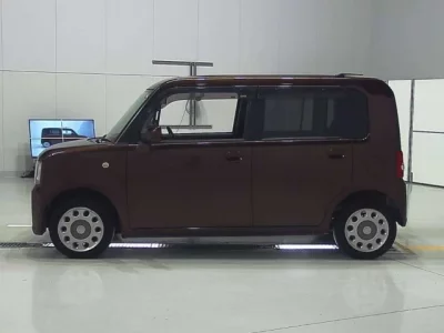 Toyota PIXIS SPACE