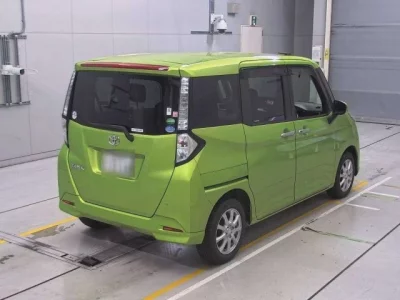 Toyota TANK