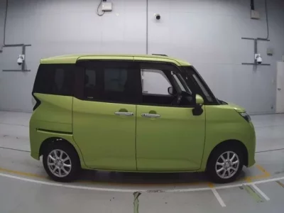 Toyota TANK