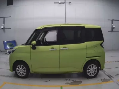 Toyota TANK