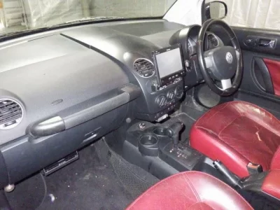 Volkswagen NEW BEETLE