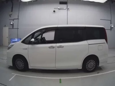 Toyota ESQUIRE