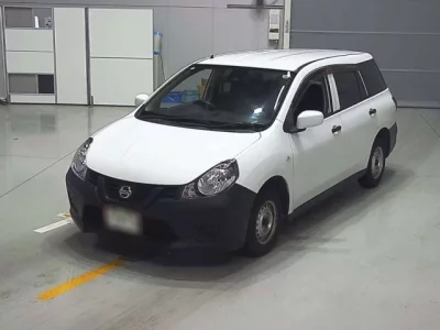 Nissan AD