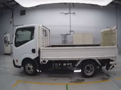 Nissan ATLAS