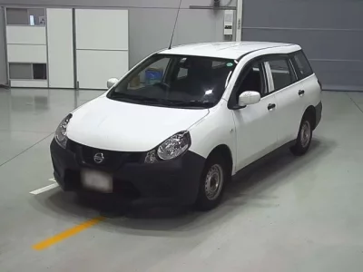 Nissan AD