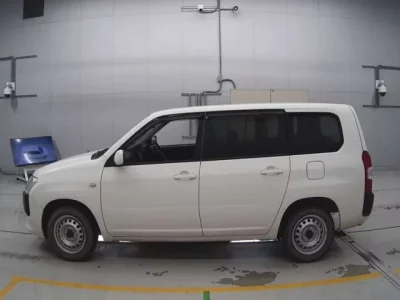 Toyota SUCCEED