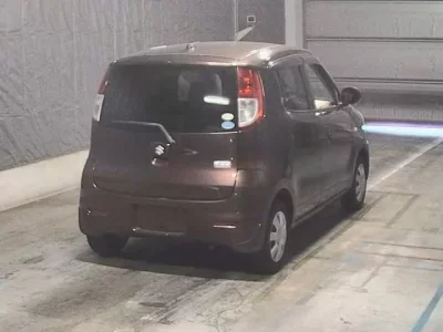 Suzuki MRWAGON