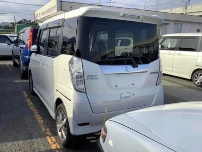 Mitsubishi EK SPACE