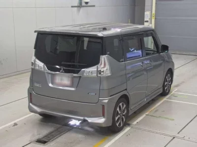 Mitsubishi DELICA D2