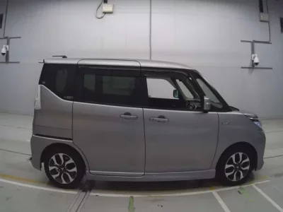 Mitsubishi DELICA D2