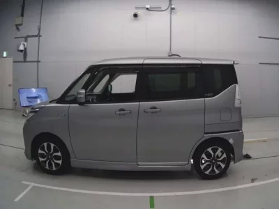 Mitsubishi DELICA D2