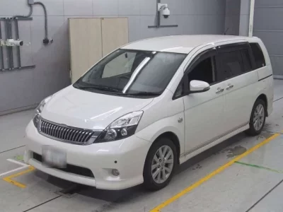 Toyota ISIS