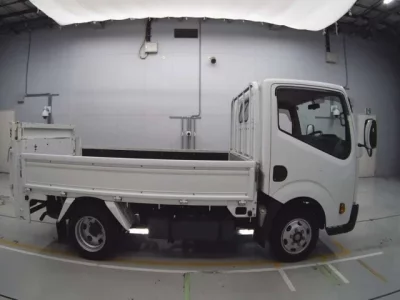 Nissan ATLAS