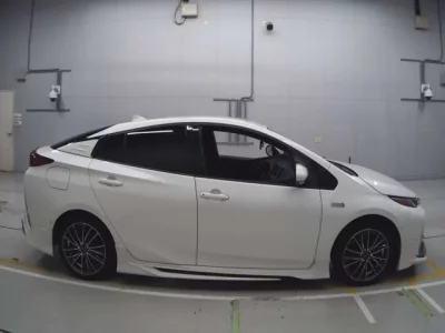 Toyota PRIUS PHV