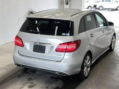 Mercedes-Benz B CLASS