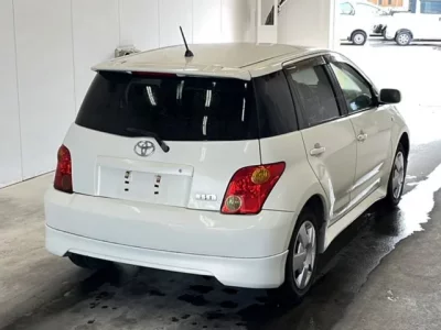 Toyota IST