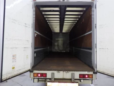 Isuzu TRUCK
