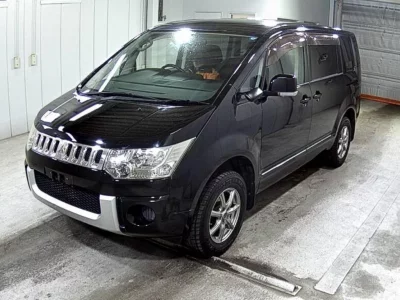 Mitsubishi DELICA D5