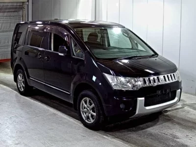 Mitsubishi DELICA D5