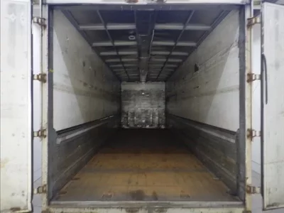 Isuzu TRUCK
