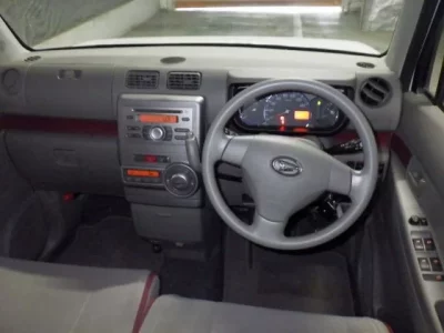 Daihatsu MOVE CONTE