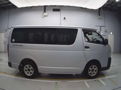 Toyota REGIUS ACE VAN