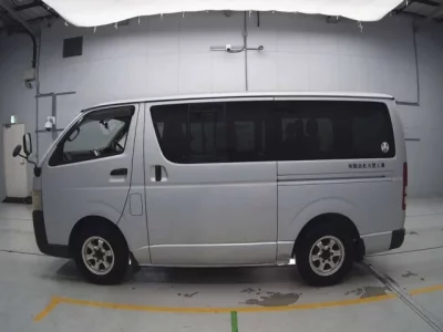 Toyota REGIUS ACE VAN